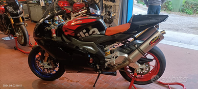 Aprilia rsv mille v2 pista/strada rsv1000 factory