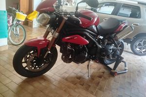 SPEED TRIPLE 1050 2011