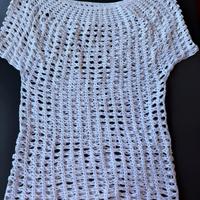 Copricostume fatto a mano all’uncinetto