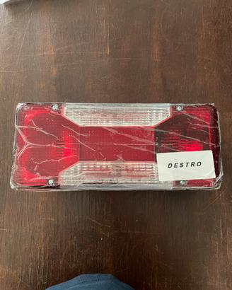 Fanale posteriore per iveco daily 2006