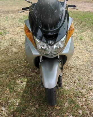 Scooter Suzuki Burgman 400