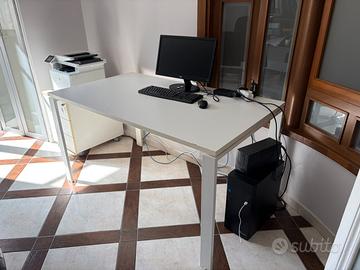 Tavolo da ufficio