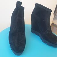 stivaletto camoscio nero  