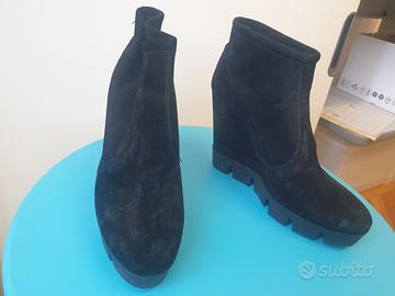 stivaletto camoscio nero  