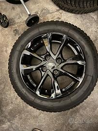 cerchi in lega e gomme invernali Ford BMax