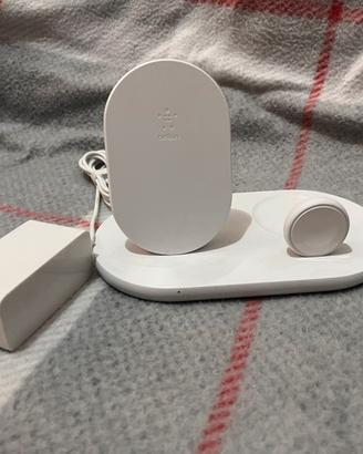 Belkin 3-in-1: ricarica Apple veloce e stile.