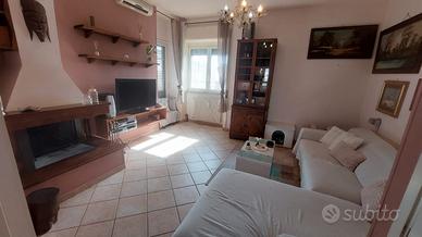 Con terrazzo attrezzato - a 5 min da lecce