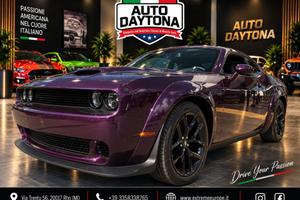 DODGE Challenger SRT 5.7 V8