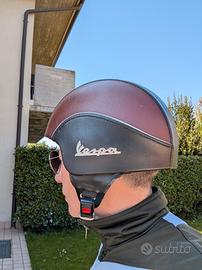 Casco jet per Vespa vintage in pelle loggato