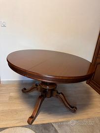 Tavolo rotondo in legno allungabile