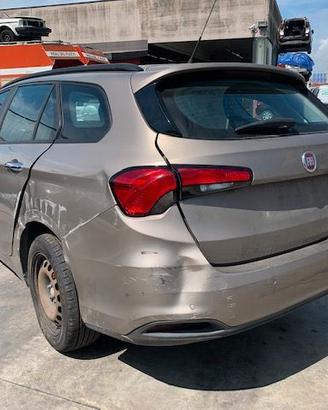 Per RICAMBI Fiat Tipo 2017 diesel 70kW