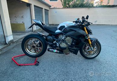 Ducati Streetfighter v4 S full carbon oz racing