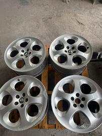 Cerchi Alfa Romeo 147 R17 (prezzo trattabbile)