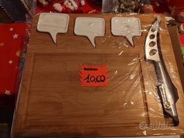 tagliere in legno con porta salse