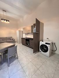 V/1265 Intera palazzina per uso investimento