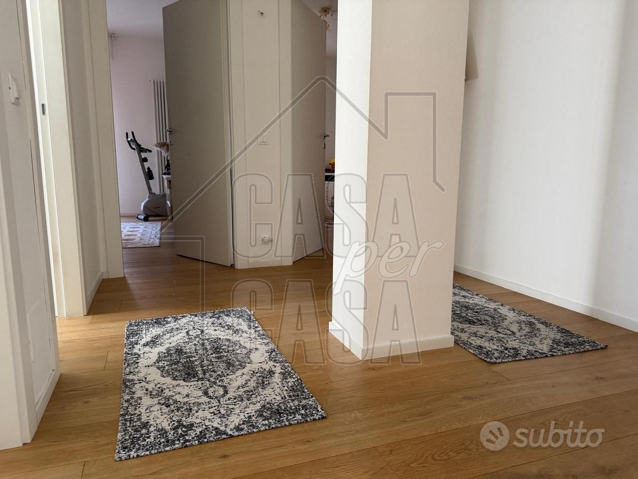 Ampio appartamento ristrutturato con 3 camere, gar - Altro