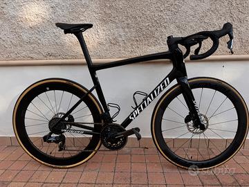 Bici Specialized nera