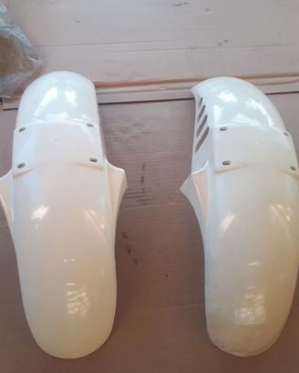 PARAFANGO ANTERIORE GILERA RV 125 BIANCO