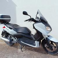 Yamaha XMax 250