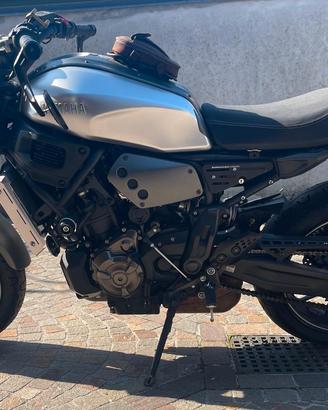Yamaha XSR 700 - 2016