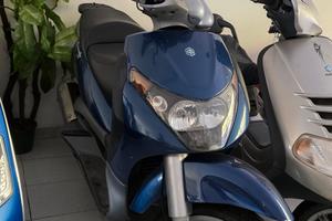 Piaggio Beverly 200 