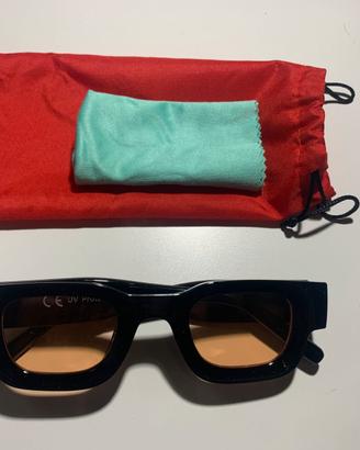 Occhiali da sole vintage montatura nera