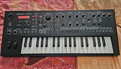 Sintetizzatore Roland JD-Xi con espansioni e borsa