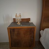 Set di due Comodini vintage in legno