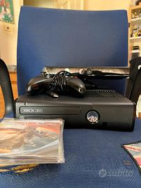 Xbox360 + 1 joystick + kinekt + 50 giochi in regal