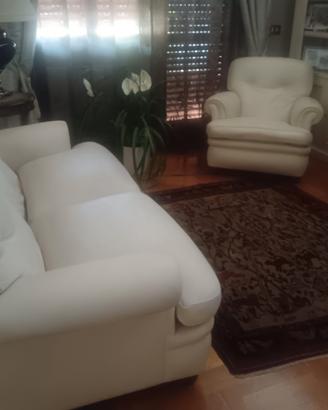 FRAU divano 3 posti e poltrona