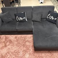 Divano nero 3 posti