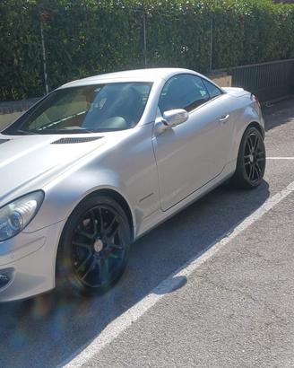 Stupenda Mercedes-Benz SLK 200 Kompressor R171