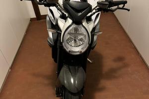 Mv agusta brutale 800