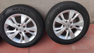 Cerchi e gomme invernali Honda (215/60/16)