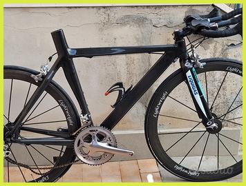 Bici da triathlon telaio in carbonio