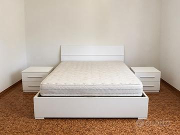 Letto+comò+2 comodini+materasso