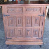 Mobile In Legno Lavorato Per Rete Materasso Pieghe