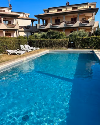 Graziosa Taverna con Piscina