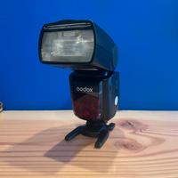 Flash Godox V860II per Canon