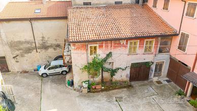 2 LOCALI A MONTECCHIA DI CROSARA