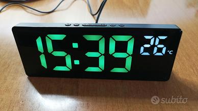 Sveglia orologio da scrivania a led