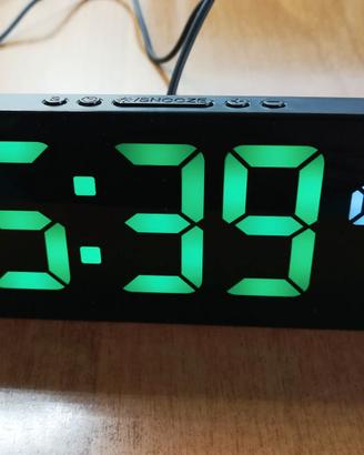 Sveglia orologio da scrivania a led