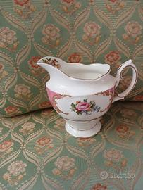 lattiera Royal Albert 