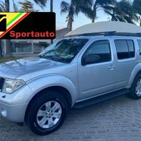 NISSAN Pathfinder 2.5 dCi SE 7 POSTI