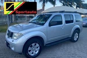 NISSAN Pathfinder 2.5 dCi SE 7 POSTI