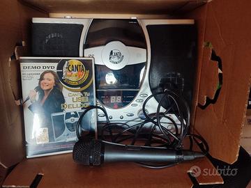 Lettore CD + amplificatore+ microfono "Canta tu" 
