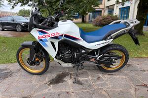 Honda XL 750 Transalp 2026 E-CLUTCH