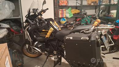 moto bmw 1250 40 in tutta Europa