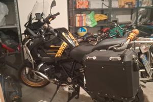 moto bmw 1250 40 in tutta Europa