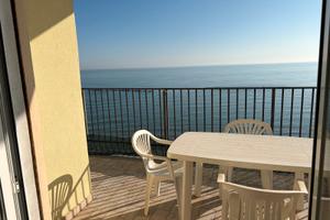 Trilocale FRONTE MARE a Lido degli Scacchi
